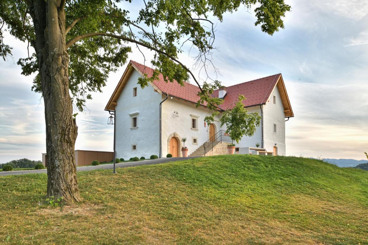 Hisa 1624 - Adults Only Bed & Breakfast Zgornja Kungota Екстериор снимка